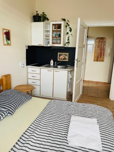 Apartman Lucian Прага Экстерьер фото