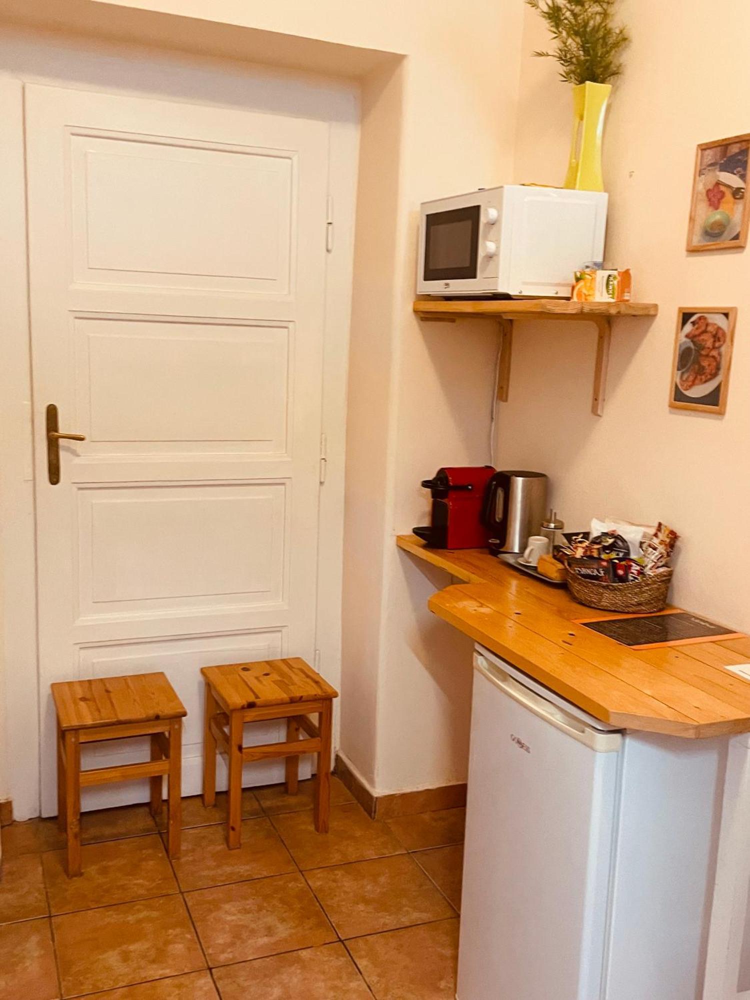 Apartman Lucian Прага Экстерьер фото